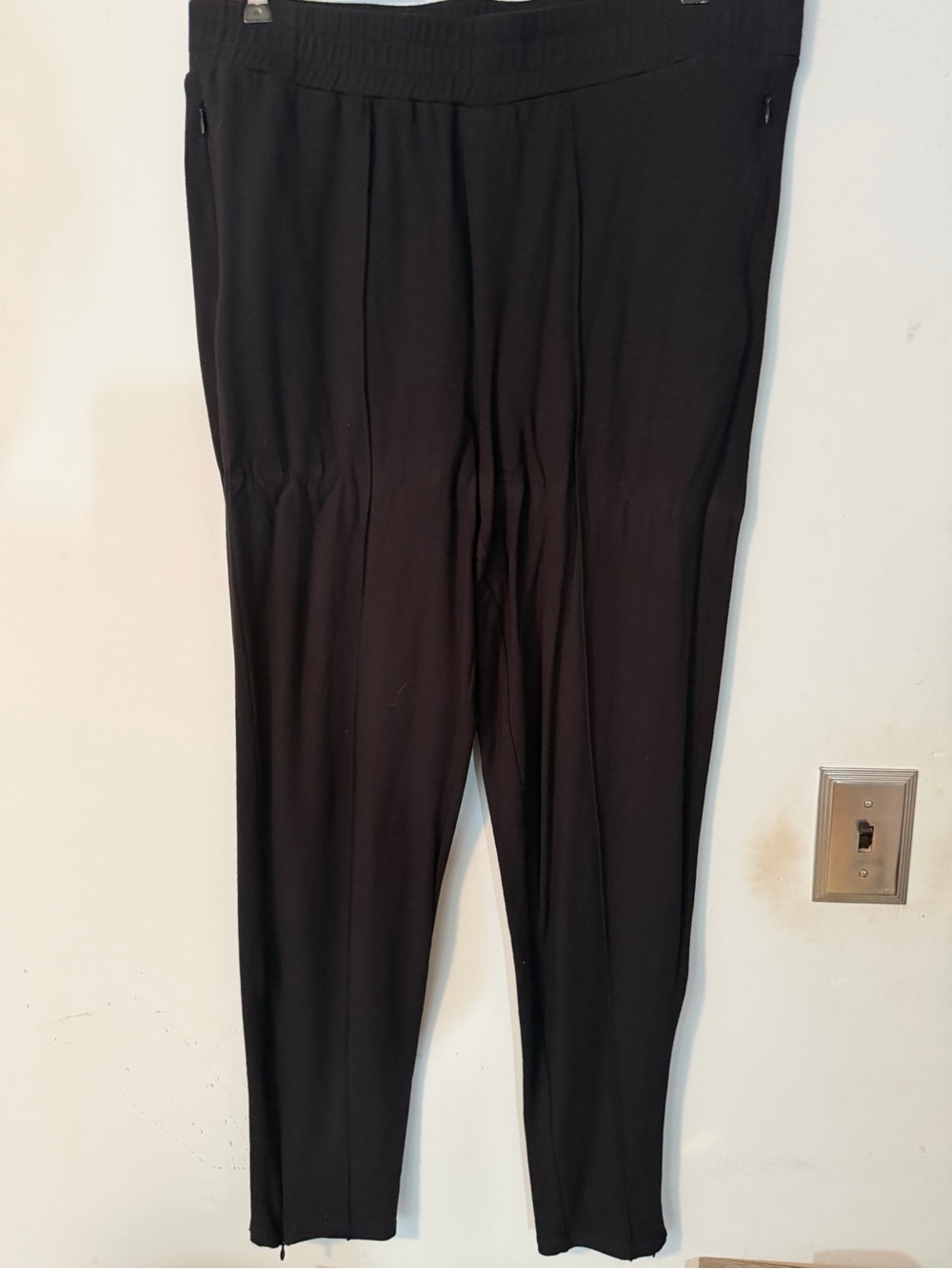 Calé Black Pull-On Pant Jogger Zippers XL Made in Canada Stretch Slim Leg